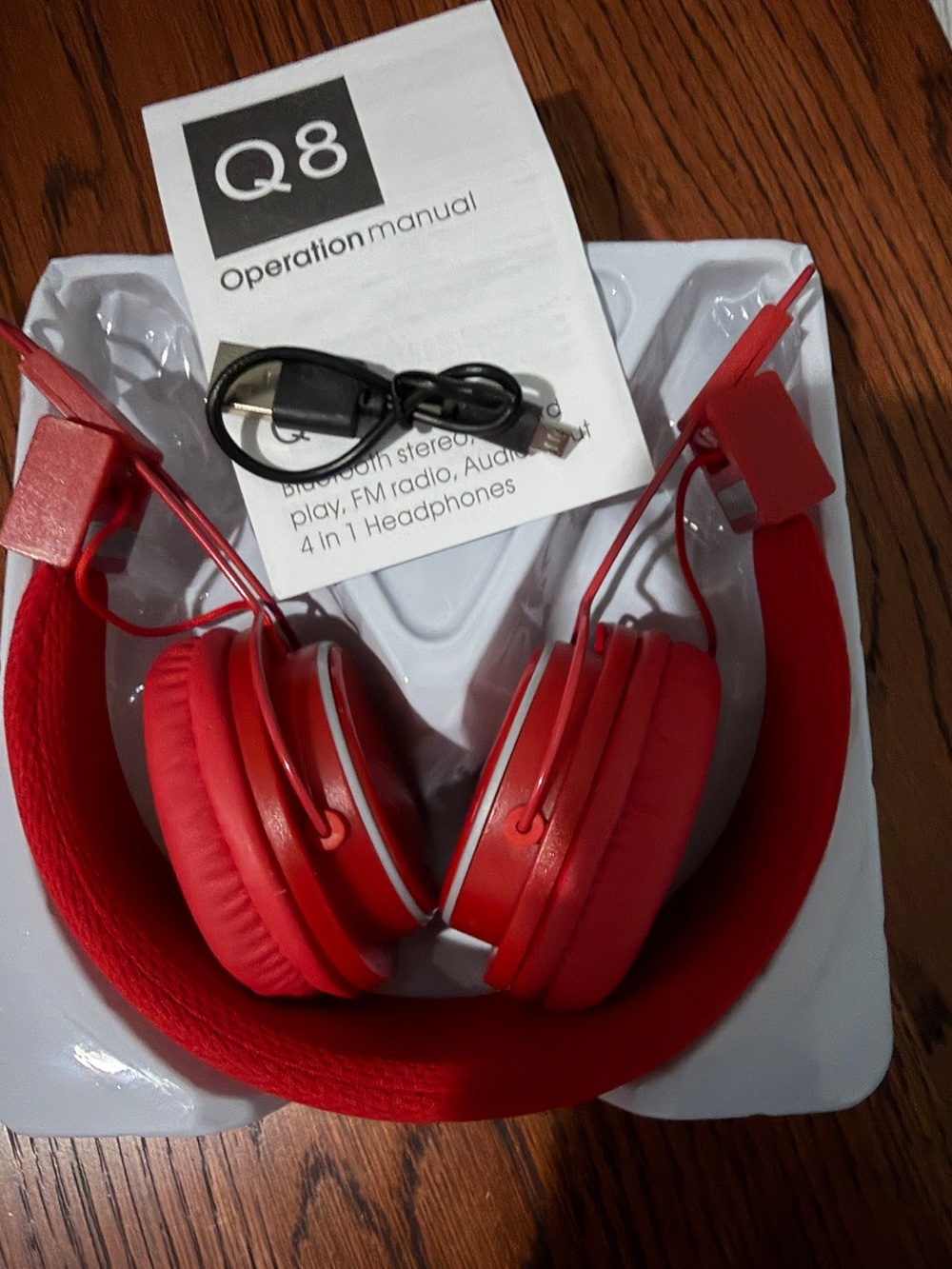 Wireless stereo headphones